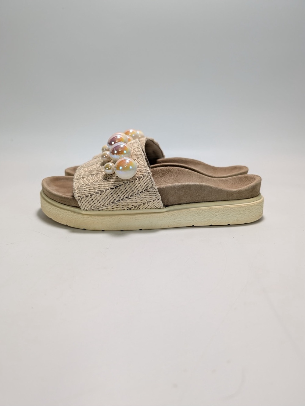 Inuikii Raffia Pearl Slides - Picture 4 of 10